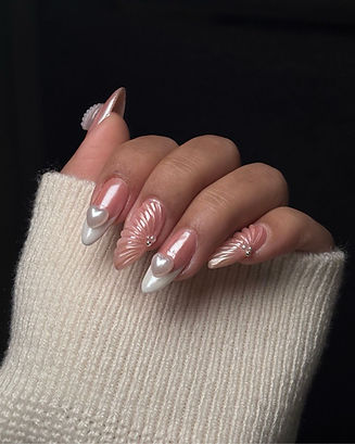 Nail extension - acrylic  ​  -french tip Pearls -  Shell art