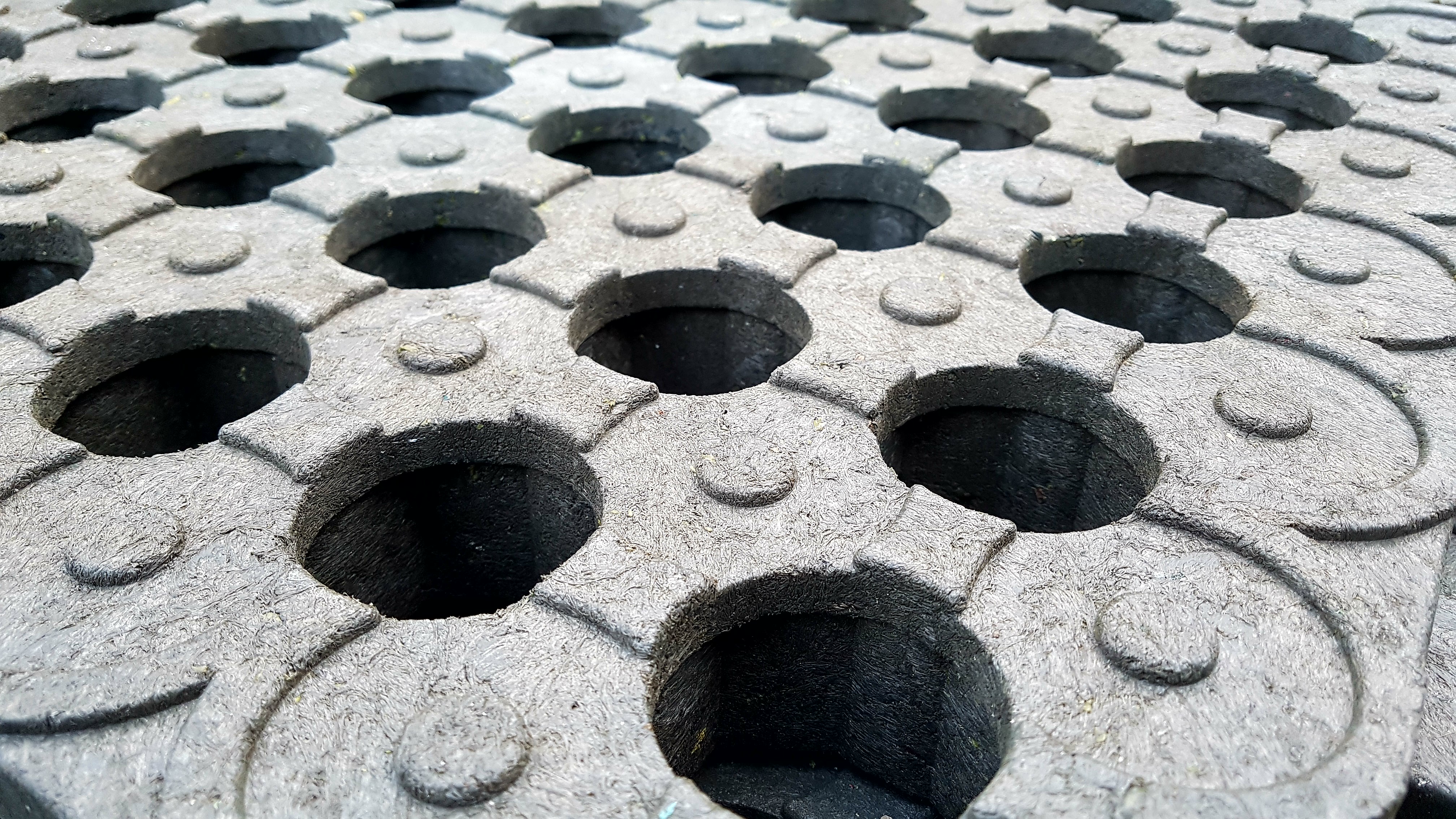 Bodenbefestigung | Paddockplatten | Gitterlochplatten