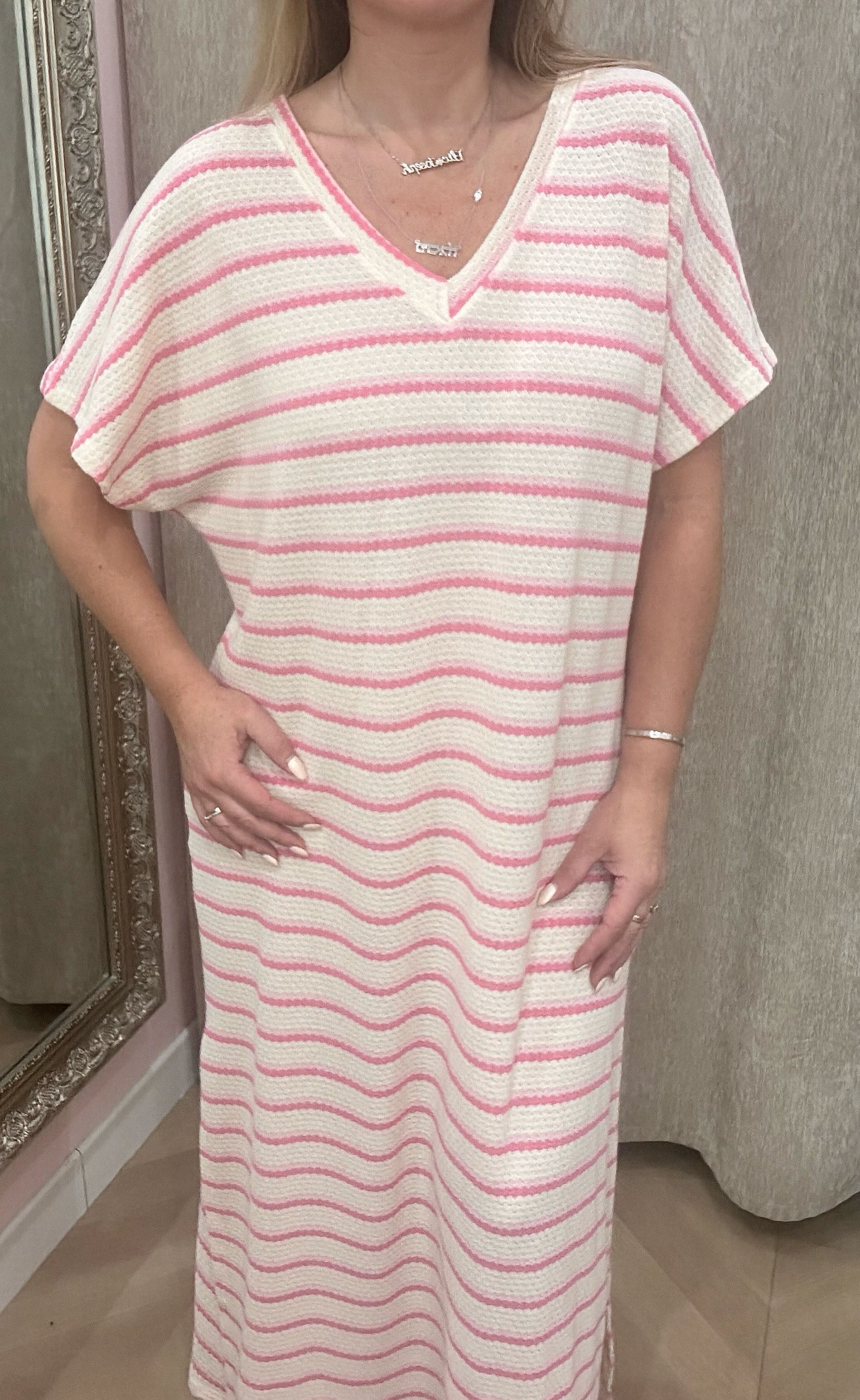 Robe rayée rose