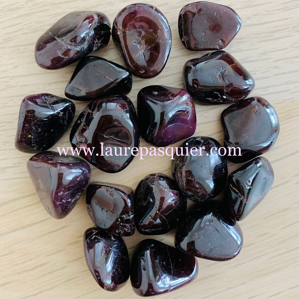 GRENAT PIERRE ROULÉE (S) environ 1 cm