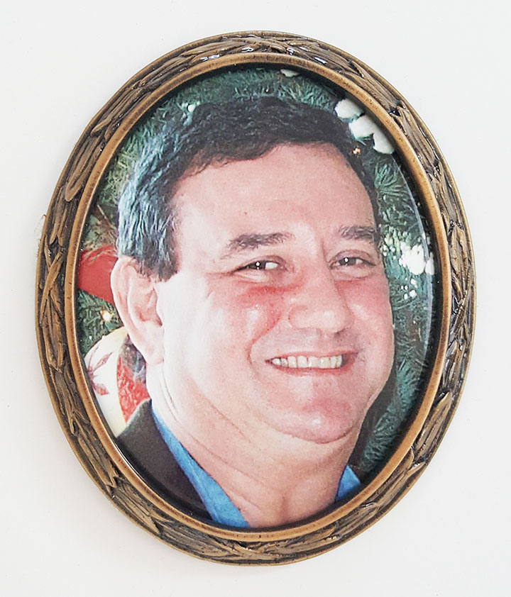 Oval Memorial Pictures for Headstones with Bronze Frames