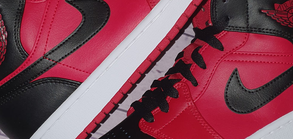 Thumbnail: Nike Air Jordan 1 mid gym red/blk 2022