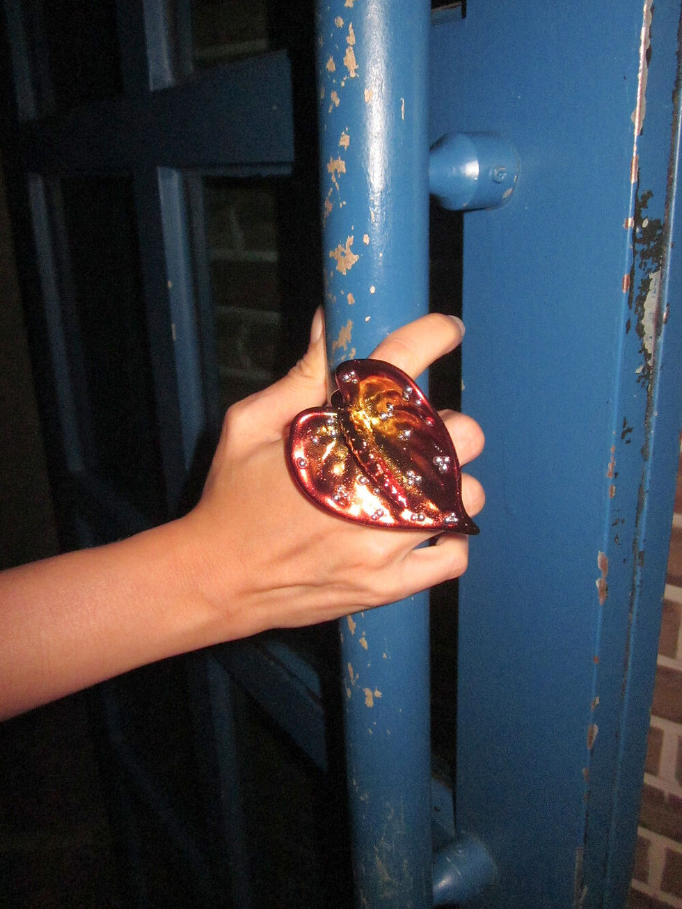 Thumbnail: ᵖⁱᵖⁱᵏᵉᵛ[ Heartpod Orbit]ᵎᵎʳⁱⁿᵍ