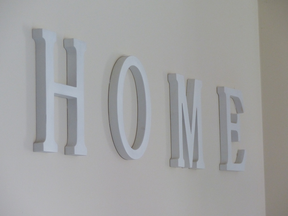 Home letting on the wall of a house