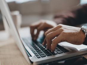 Why You Should Stay Off Social Media During Divorce