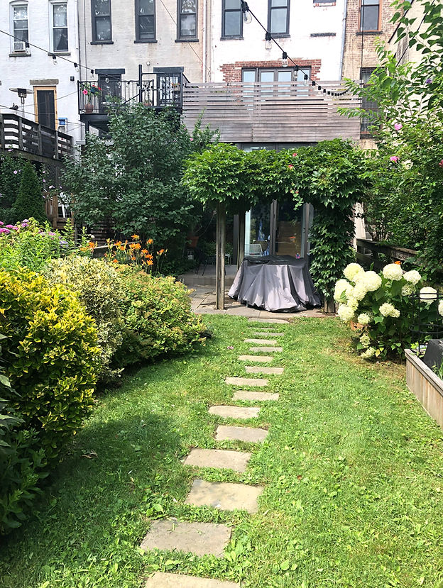 BHayes Website-29_edited.jpg