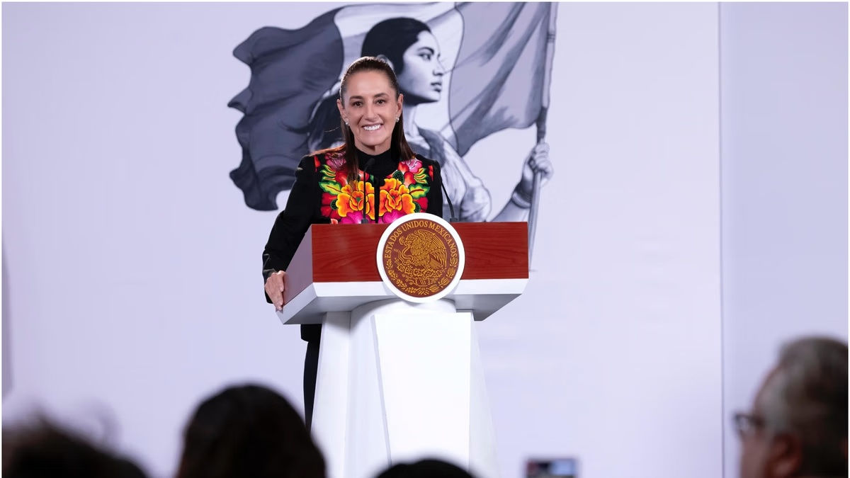 Claudia Sheinbaum durante conferencia de prensa en Palacio Nacional