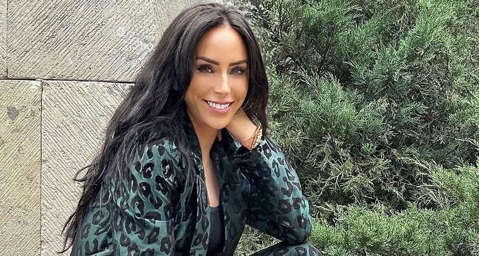 Inés Gómez Mont firma «Ley de fuego» con el nombre de Inés Gómez Mont Arena. Foto: Instagram / Inés Gómez Mont.