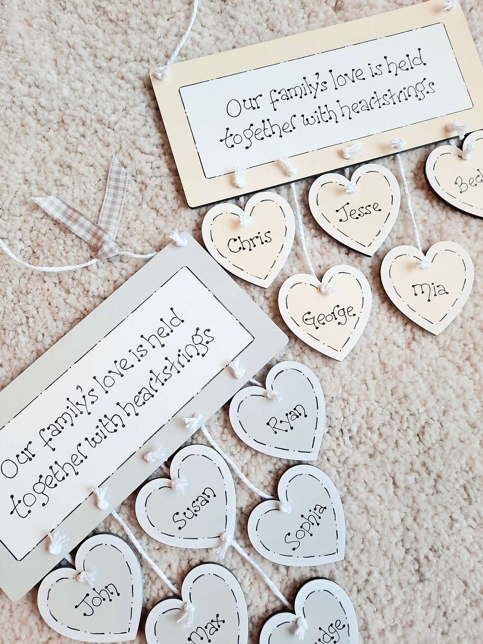 Thumbnail: Family heartstrings sign  grey/cream