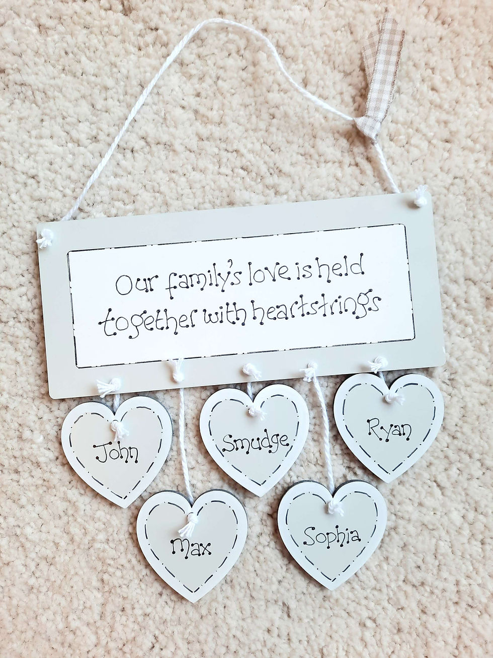 Thumbnail: Family heartstrings sign  grey/cream