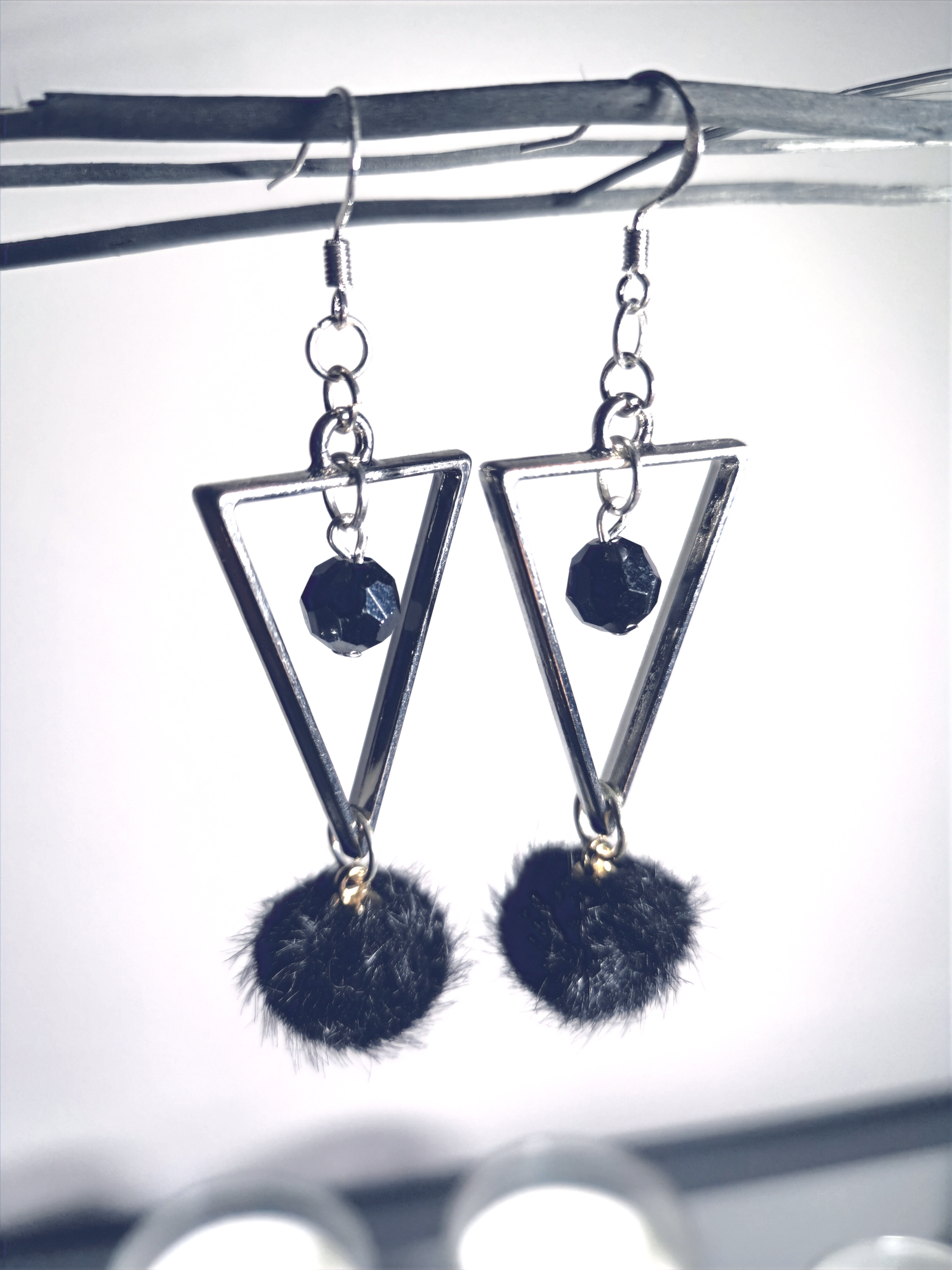 TRIZAN Black/Black Earrings