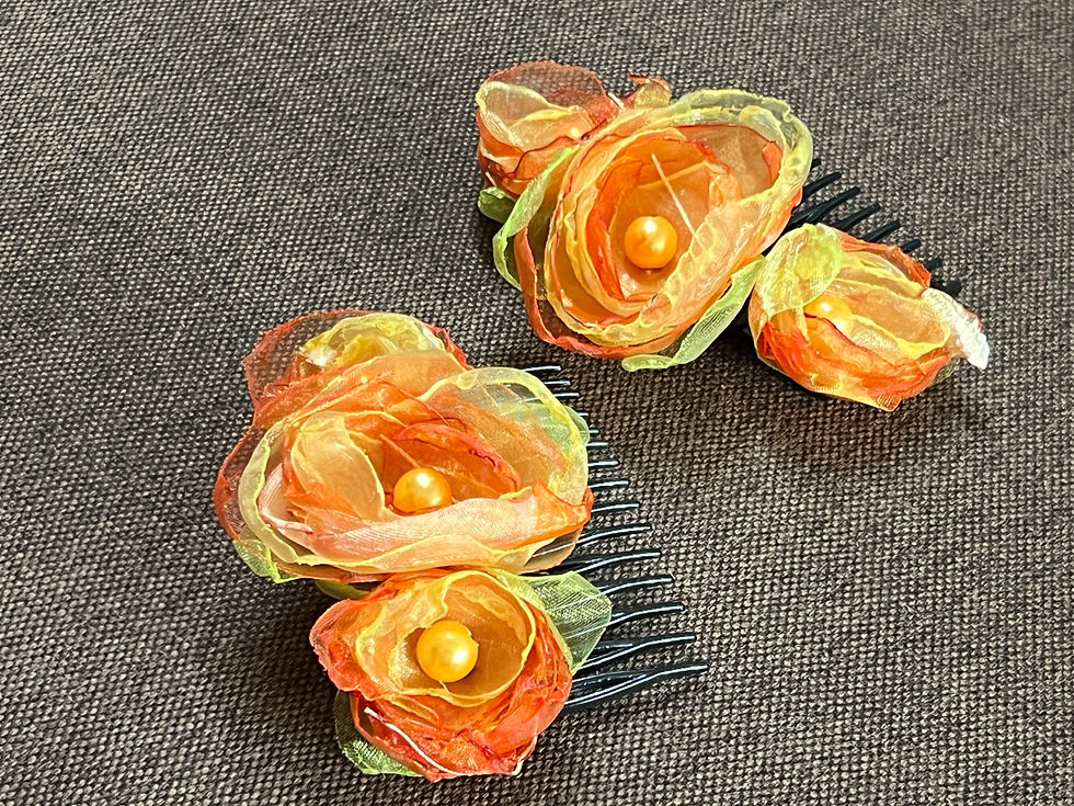 Miniaturbild: Stoffblüten Haarkamm Gelborange