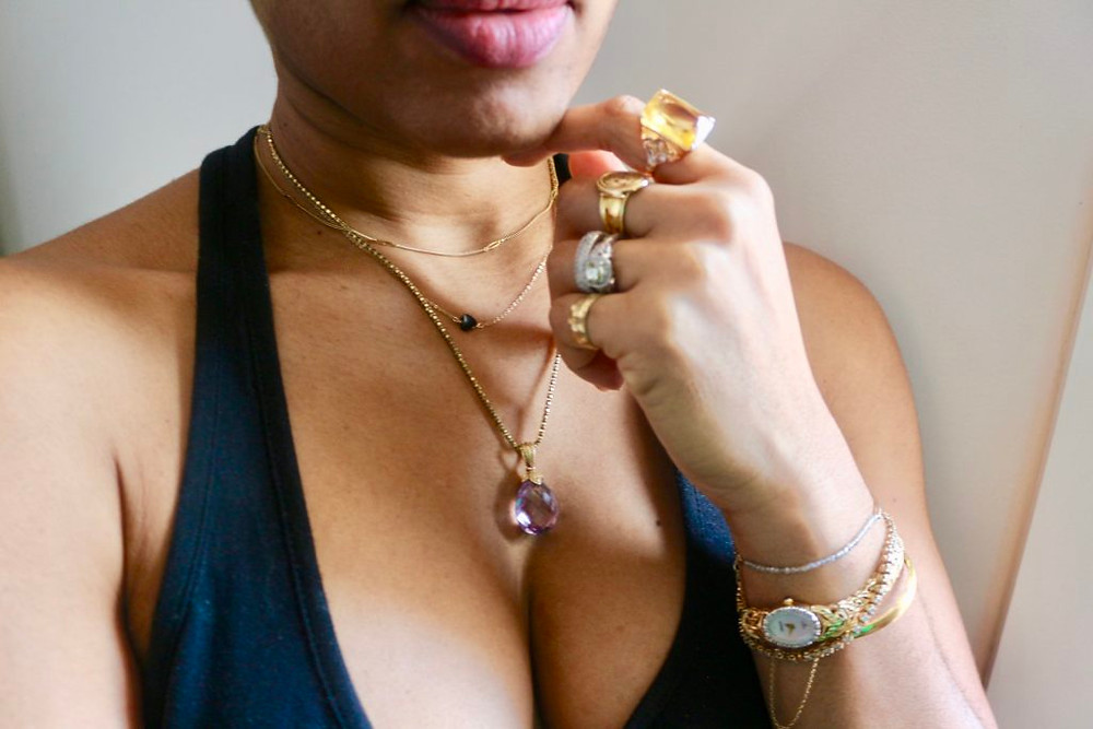 How to do the stacked jewelry trend