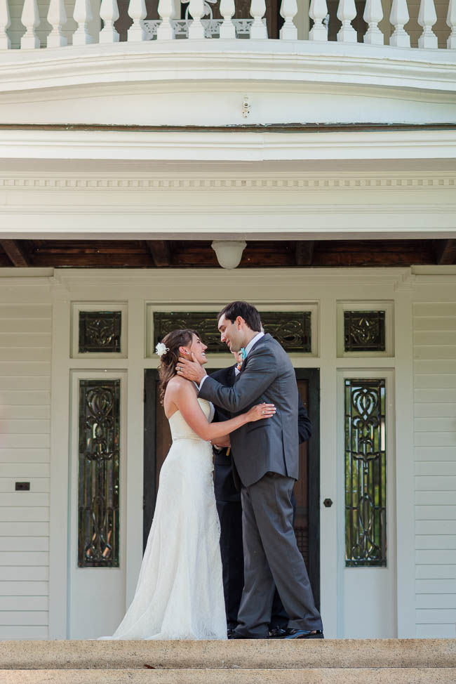 southern-teal-coral-belmont-estate-reisdville-wedding-0260.jpg