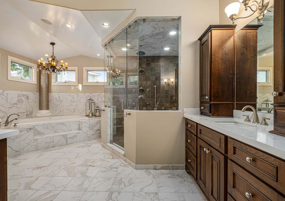 Master Bath Pamela Simon.jpg