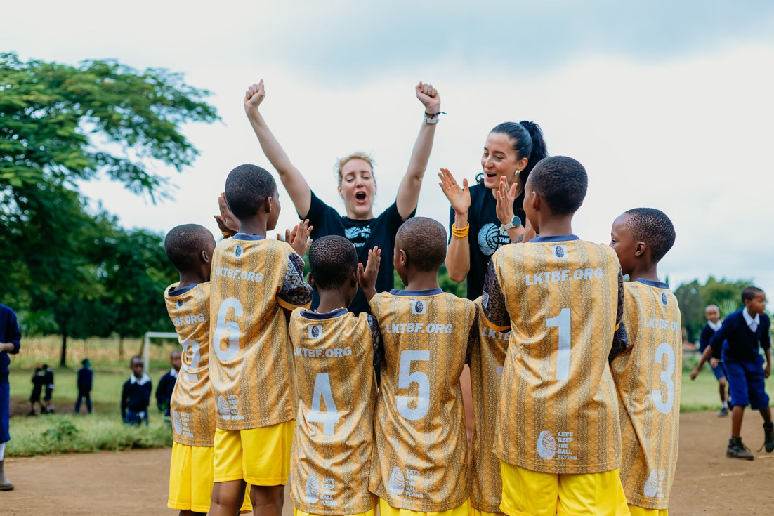 Marleen Vonder and Iga Wasilewska in Tanzania