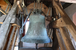 egebjergkirke_taarn_klokke3