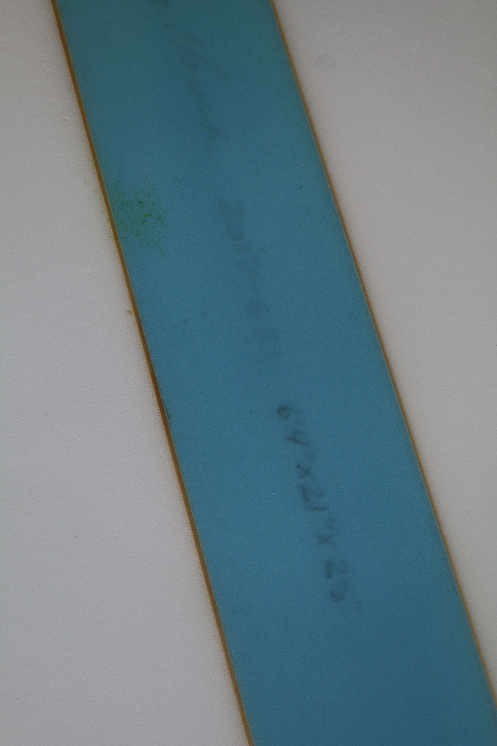 サムネイル： 6'4" AKA Surfboards