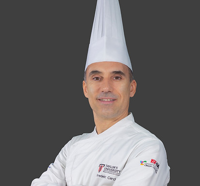 fedric white01_hat side.jpg