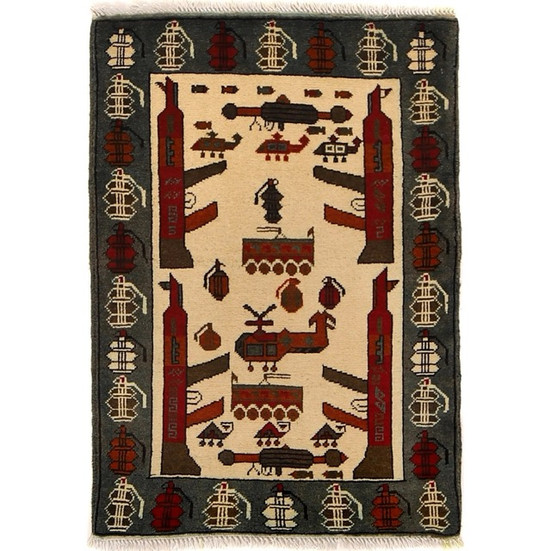 Tapis War Rug