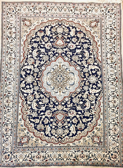 tapis nain en soie