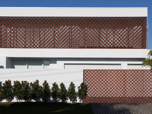 Arquitetura Moderna em Metal Design