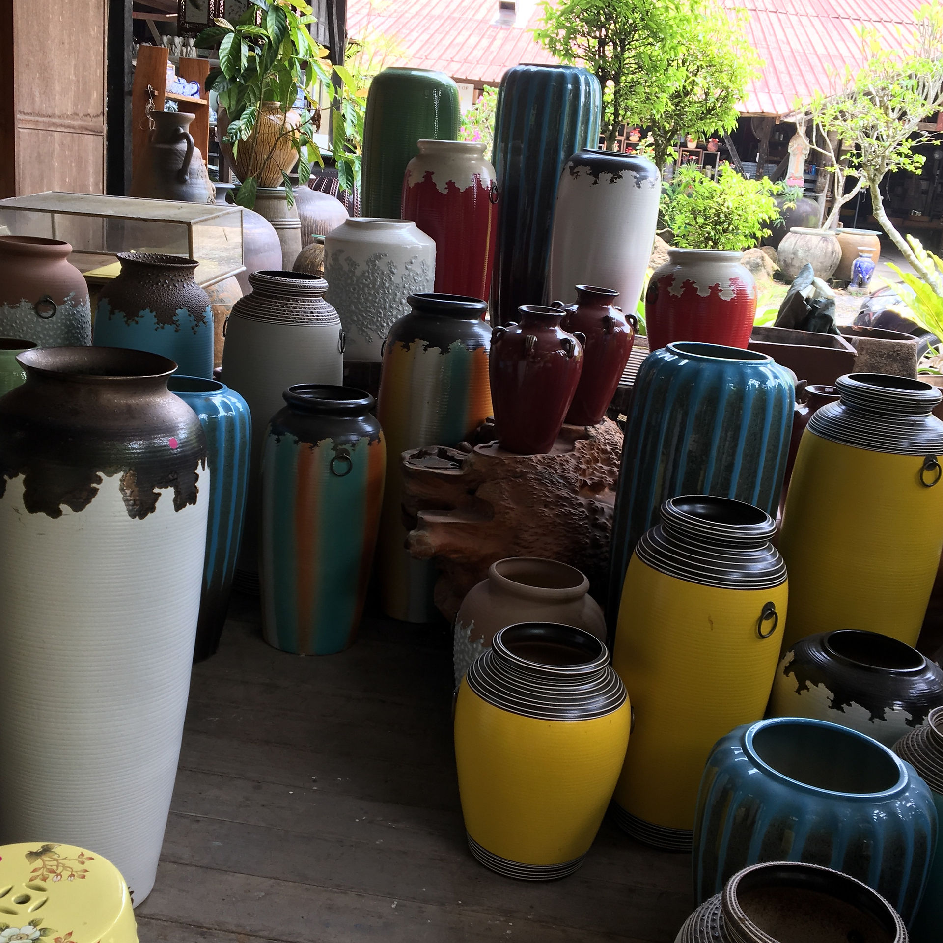 Pottery at Thow Kwang Pottery Jungle
