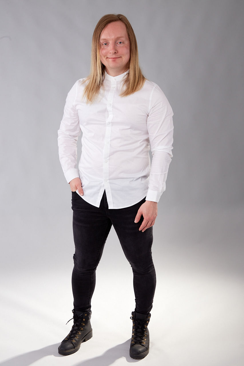 Thumbnail: MATTHEW CLOWES