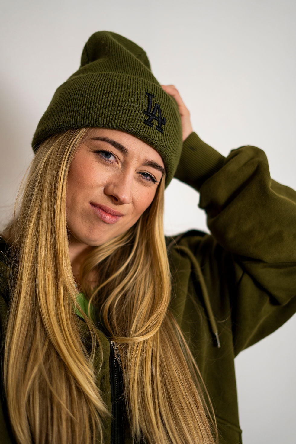 Thumbnail: LOLA CURTIS