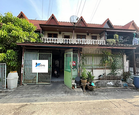 Twin townhouse in Soi Sukhumvit 101/1 (Wachiratham Sathit)