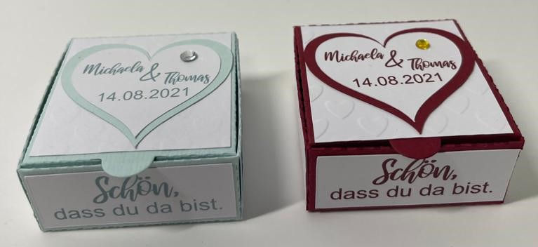 Miniaturbild: Glückslicht zur Hochzeit – Romantisches Gastgeschenk mit Herz & Teelicht