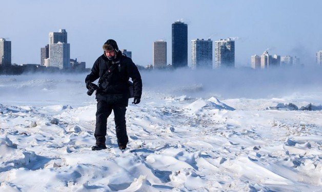 http://www.mnn.com/earth-matters/climate-weather/blogs/greetings-from-chiberia-11-surreal-shots-of-the-windy-citys