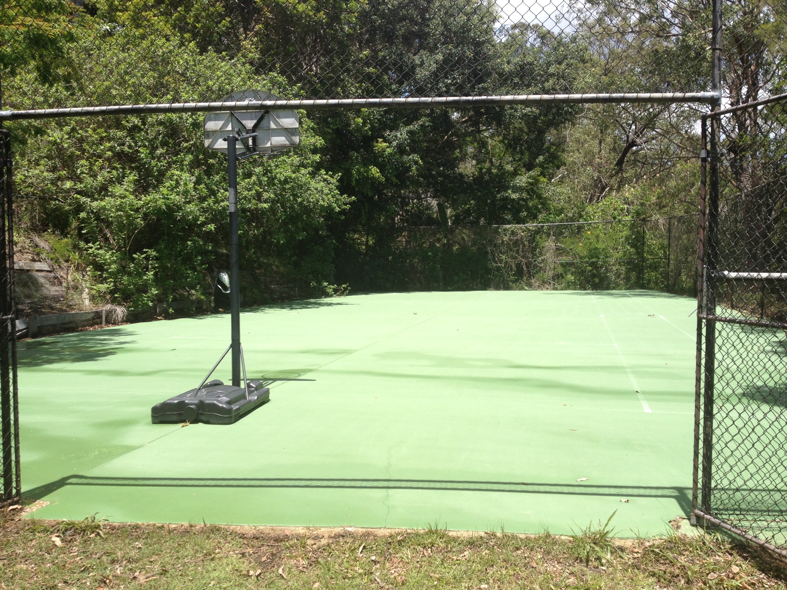 Tennis Court High Pressure Cleaning Gold Coast Thomo's