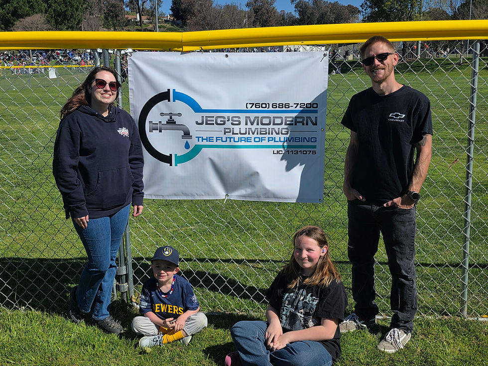 proud sponsor of Temecula Little League baseball family photo