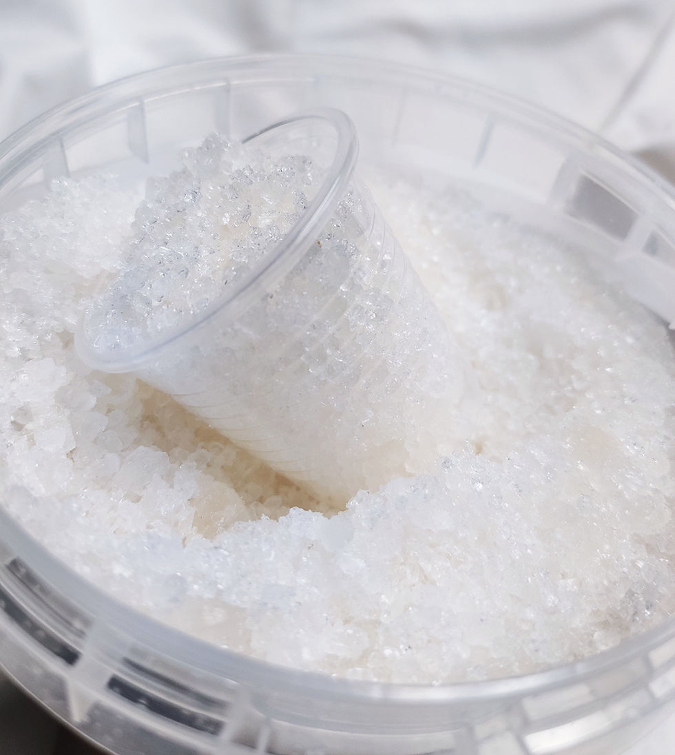 Pure Sea Garden Jordanian Carnallite mineral bath salt with naturally low sodium chloride and high magnesium content.