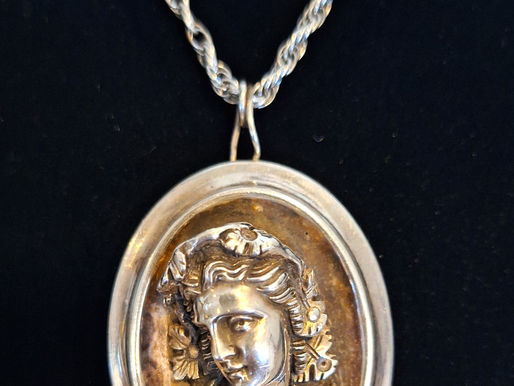 Item #49, LARGE " 999" SILVER CÆ(EO WITH "HW" HAMARK PENDANT AND STERLING CHAIN