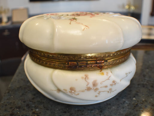 Item # 226, ANTIQUE "WAVECREST" POWDER BOX :