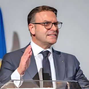 Massimo Romagnoli protagonista nel rilancio Internazionale di Alternativa Popolare: parte il Tour Mondiale del Partito di Bandecchi