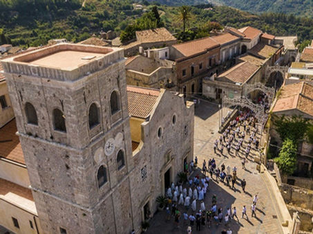 Roccavaldina promuove l’accoglienza turistica: fervono le attività nel Borgo