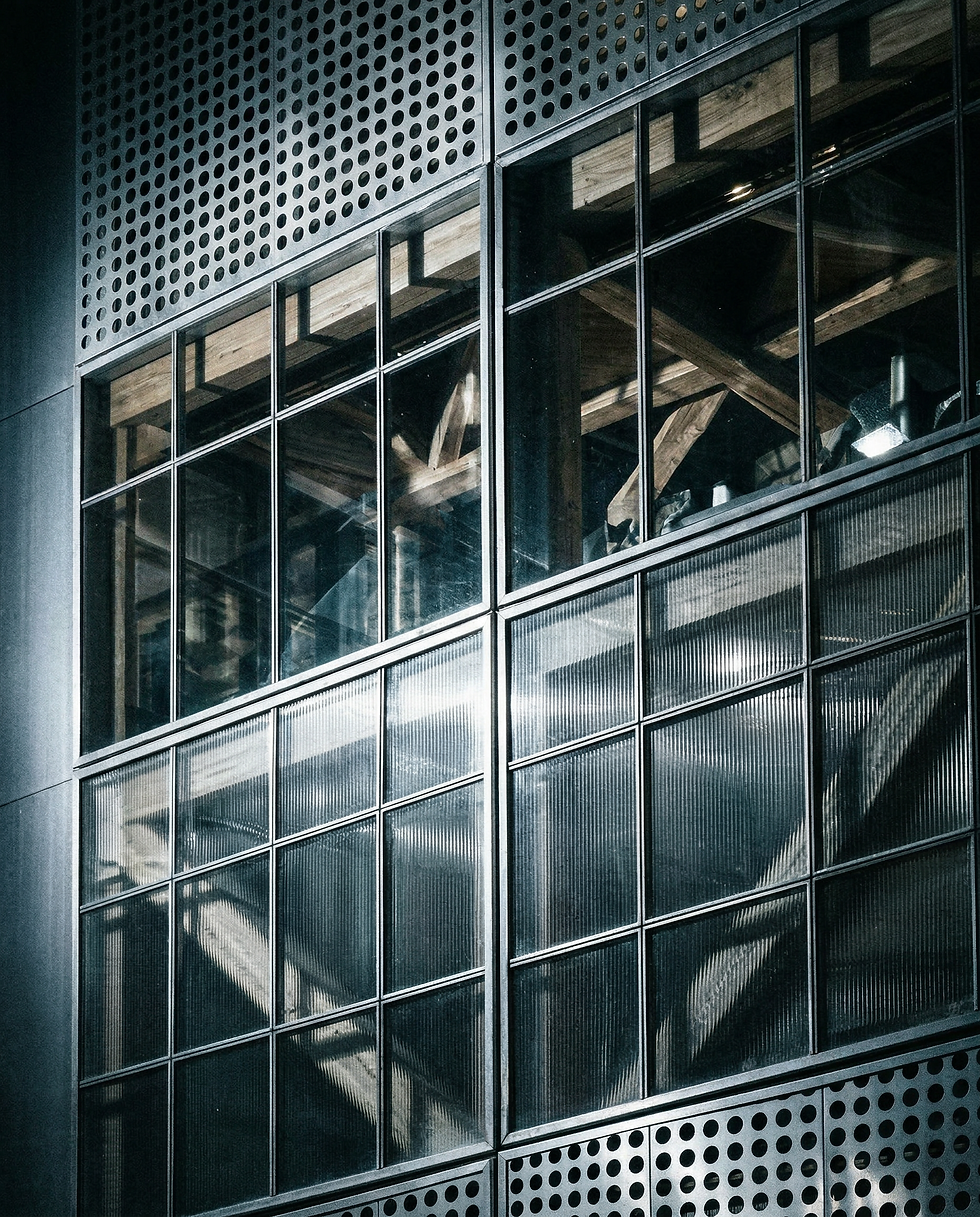 freepik_cinematic-flash-photograp_2777812342.png