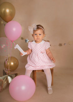 Sesja roczkowa smash-cake