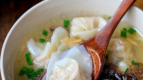 馄饨汤 SOPA WANTAN AL CHINO (porcion familiar)