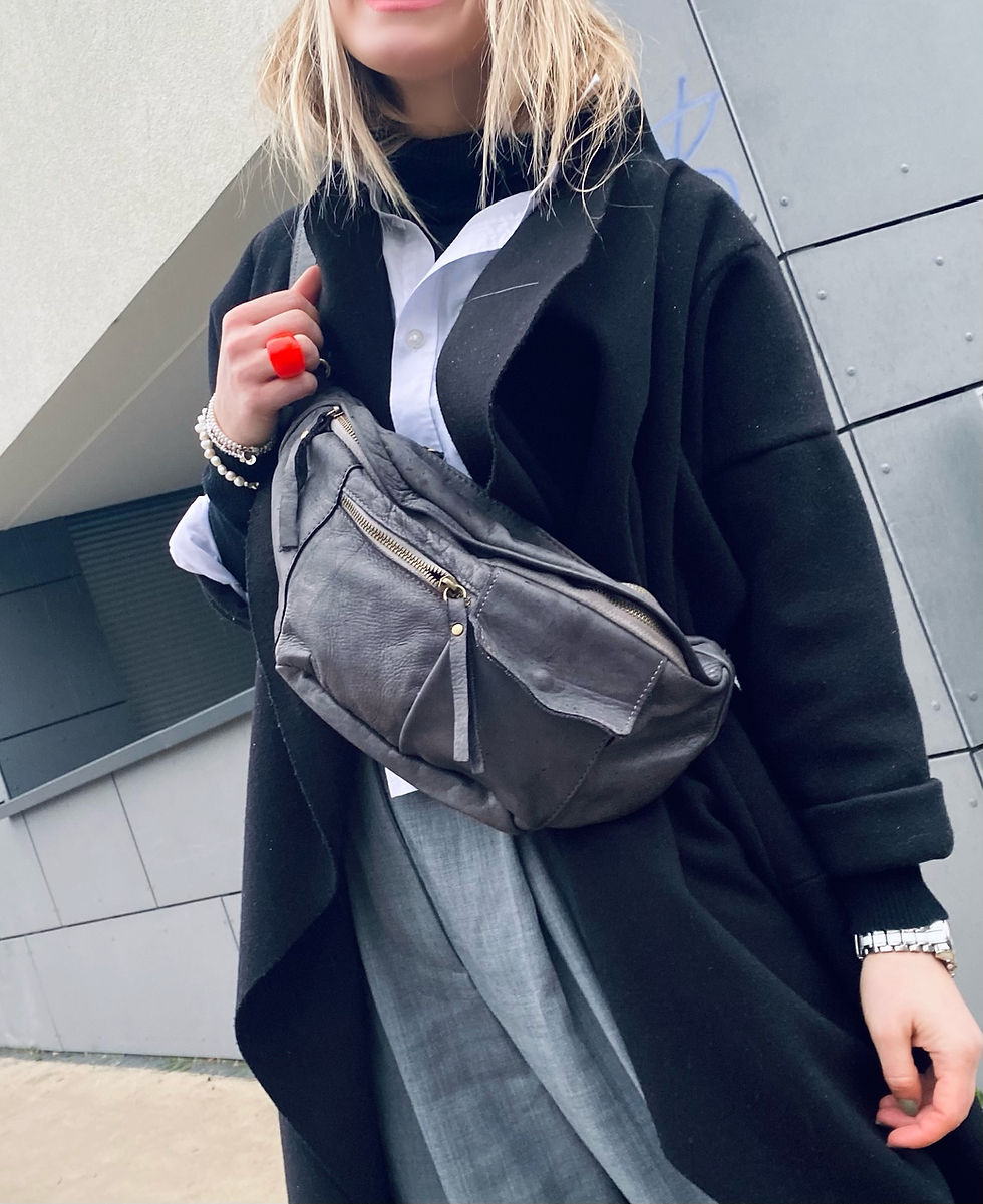 Thumbnail: VOLKI Umhängetasche Tasche Ledertasche Luxus Nappa Leder