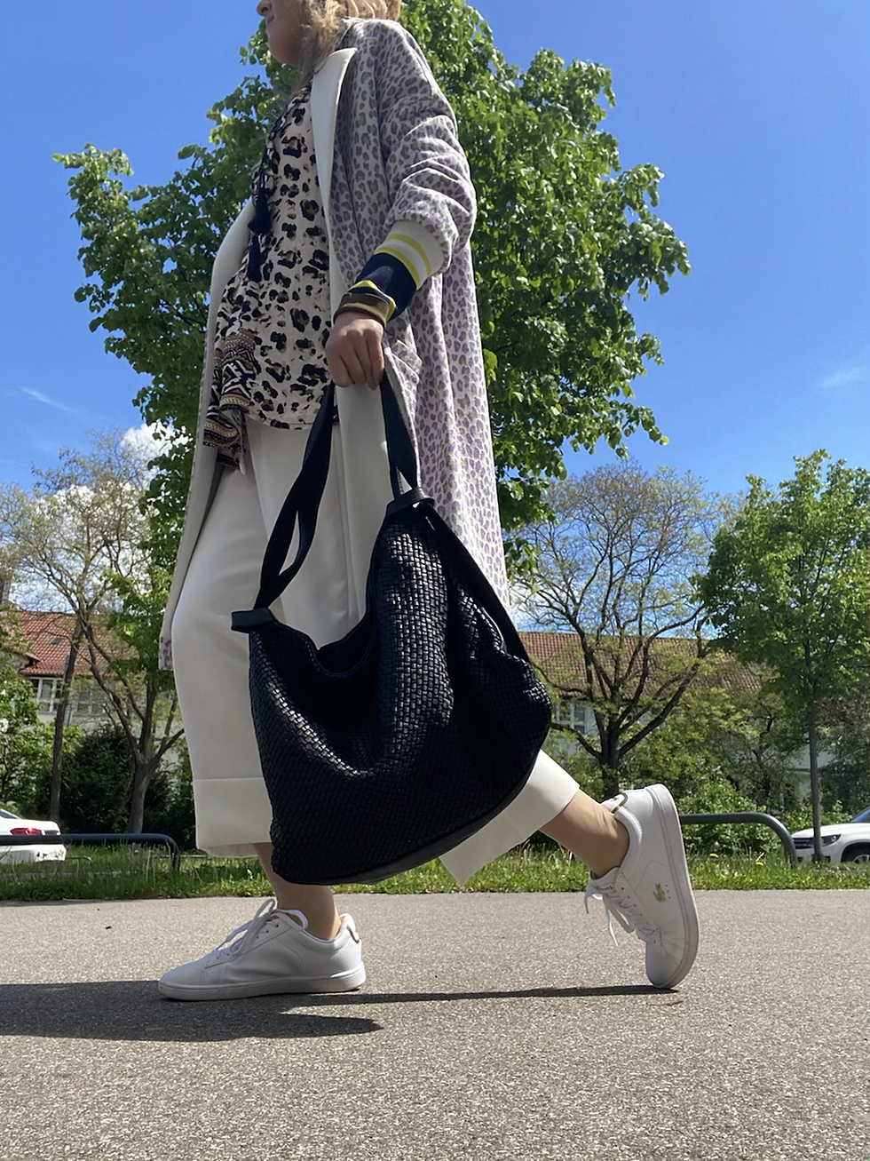 Thumbnail: JOSEPHINE Umhängetasche Tasche Leder Handtasche Ledertasche  Rucksack 