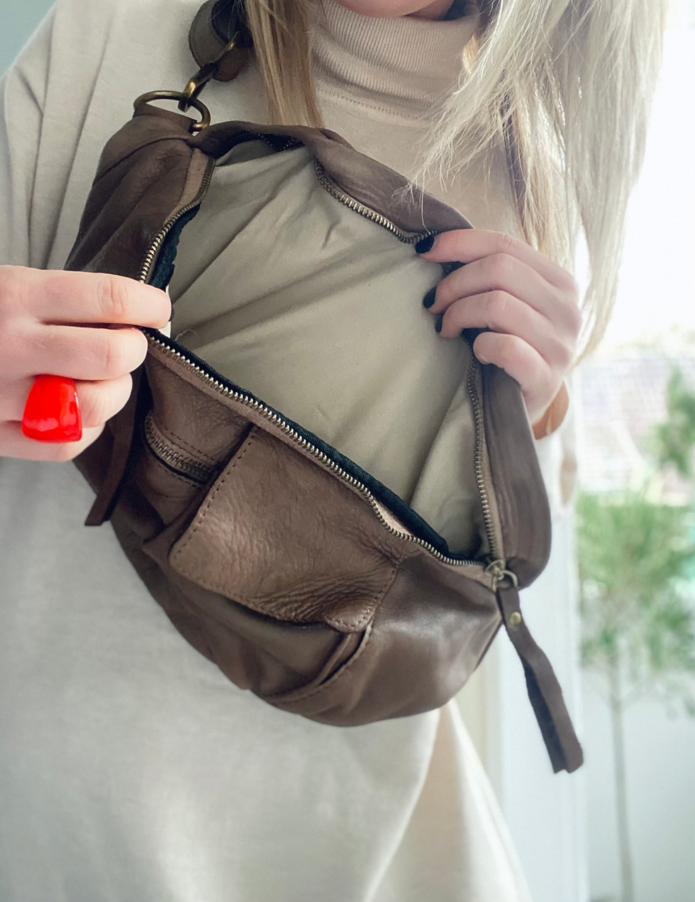 Thumbnail: VOLKI Umhängetasche Tasche Ledertasche Luxus Nappa Leder