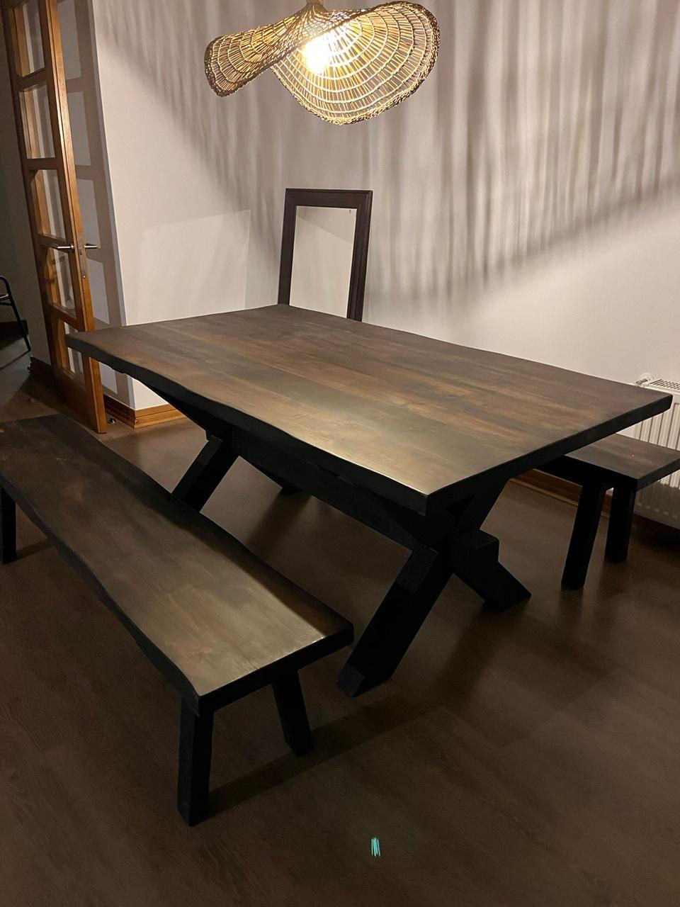 Miniatura: Mesa Negra de comedor