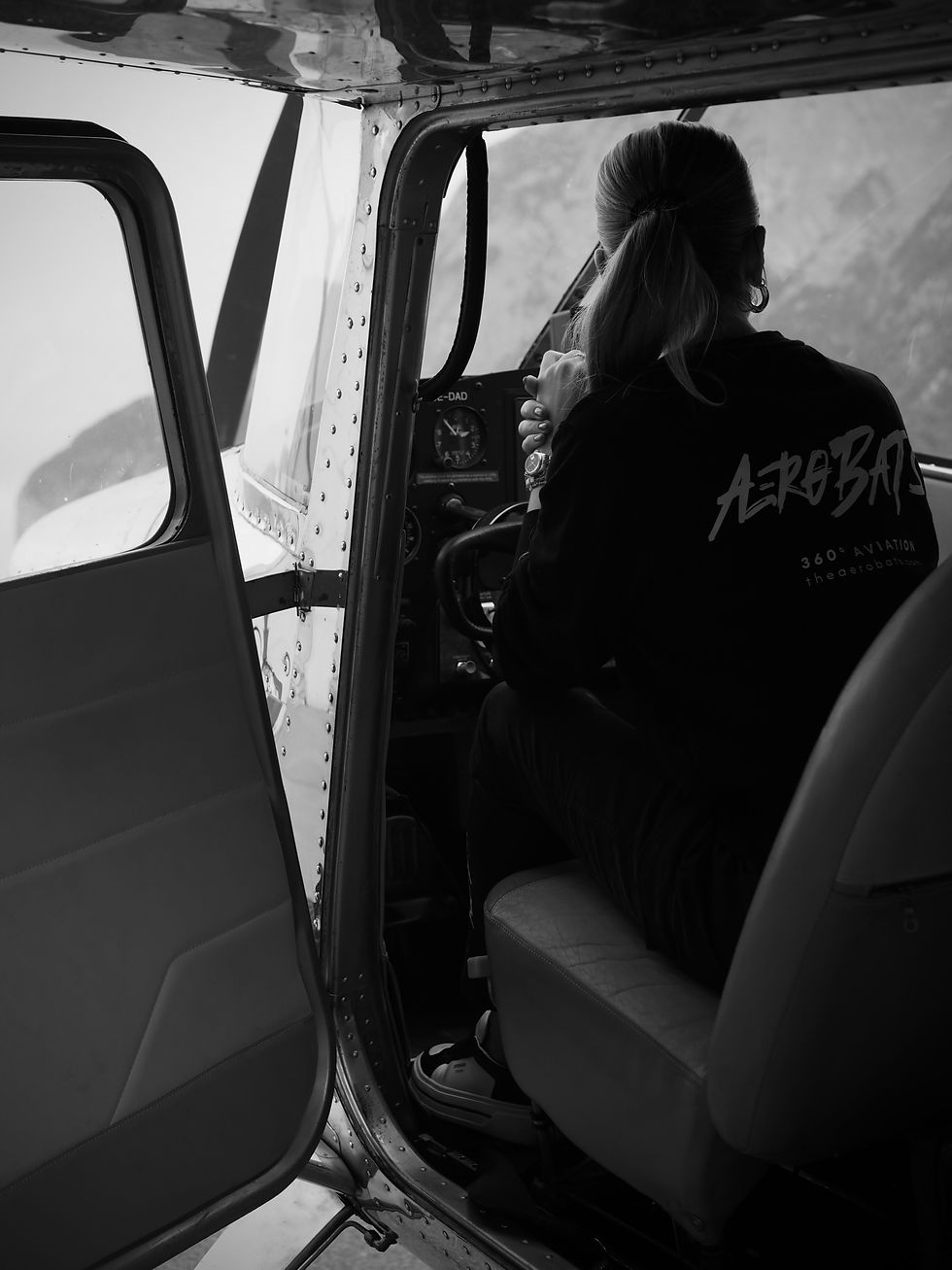Thumbnail: [unisex] CREW SWEATER