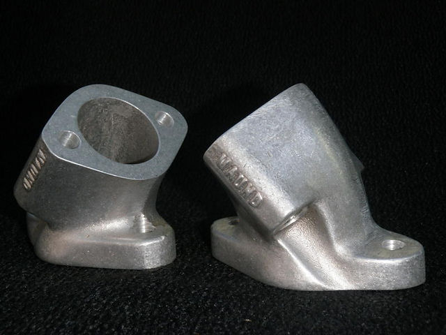 Triumph TR6 dual carburetor adapter manifolds 