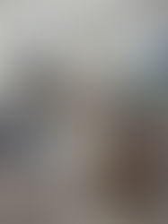 מפגש מונחה עם קבוצה של אנשי חינוך , יושבים יחד במעגל בגובה העיניים ומתאמים ציפיות מחדש