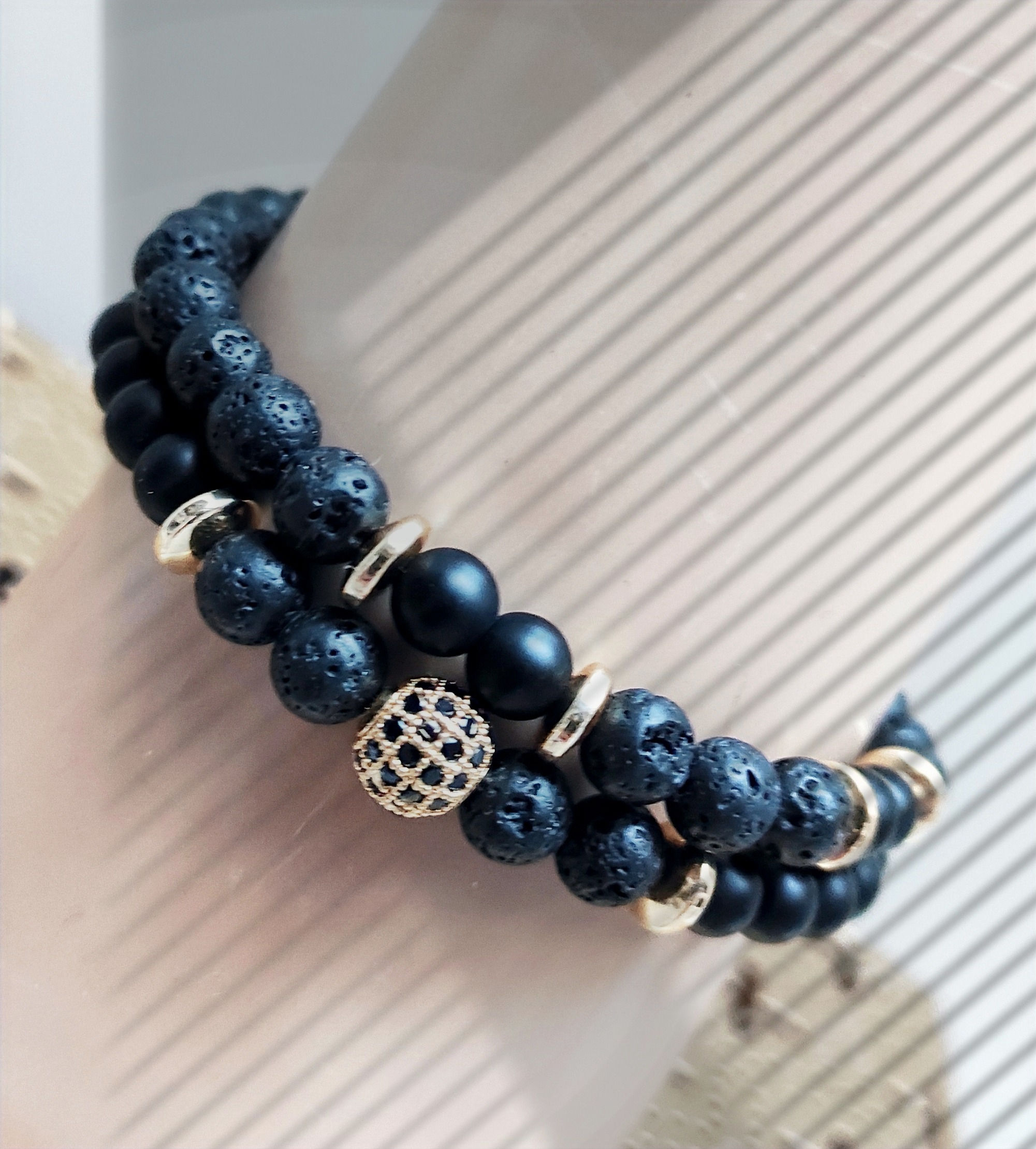Bracelets homme en perles de lave